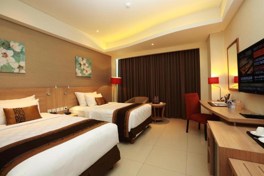 Golden Tulip Galaxy Hotel Banjarmasin Exterior foto